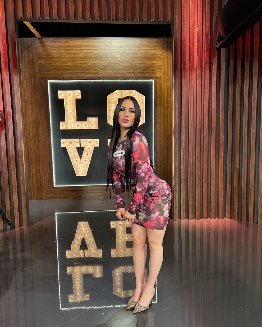 Santa en set de televisión